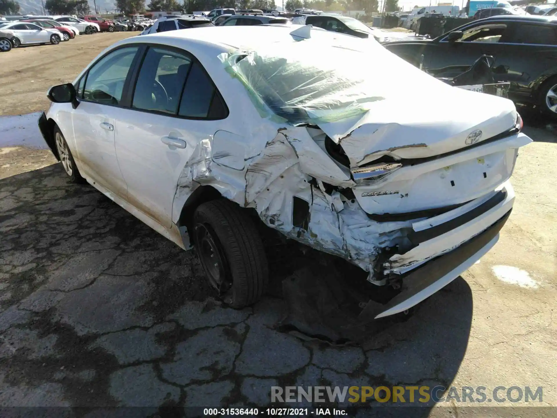 3 Photograph of a damaged car 5YFEPMAE3MP229819 TOYOTA COROLLA 2021