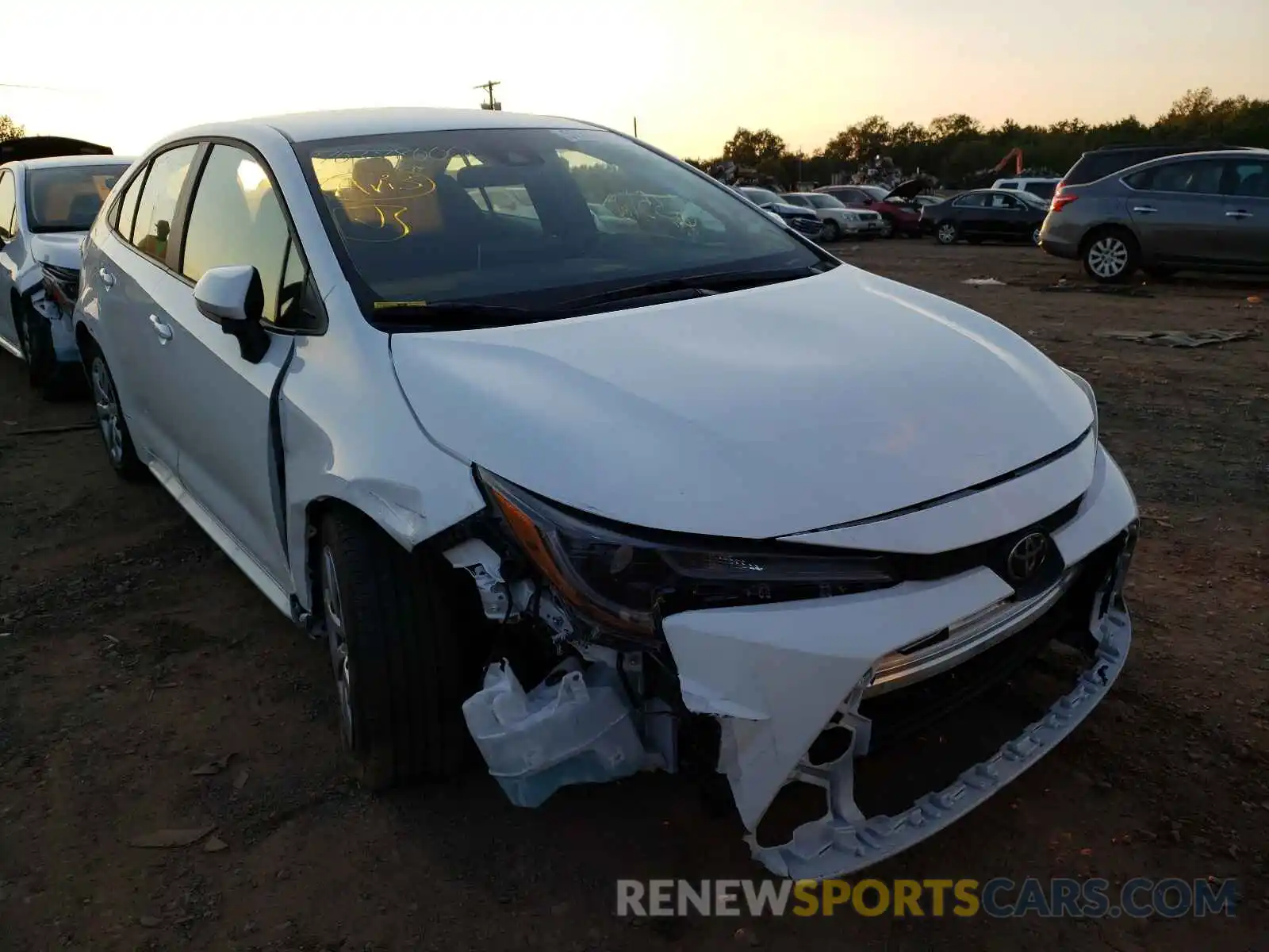 1 Photograph of a damaged car 5YFEPMAE3MP233529 TOYOTA COROLLA 2021