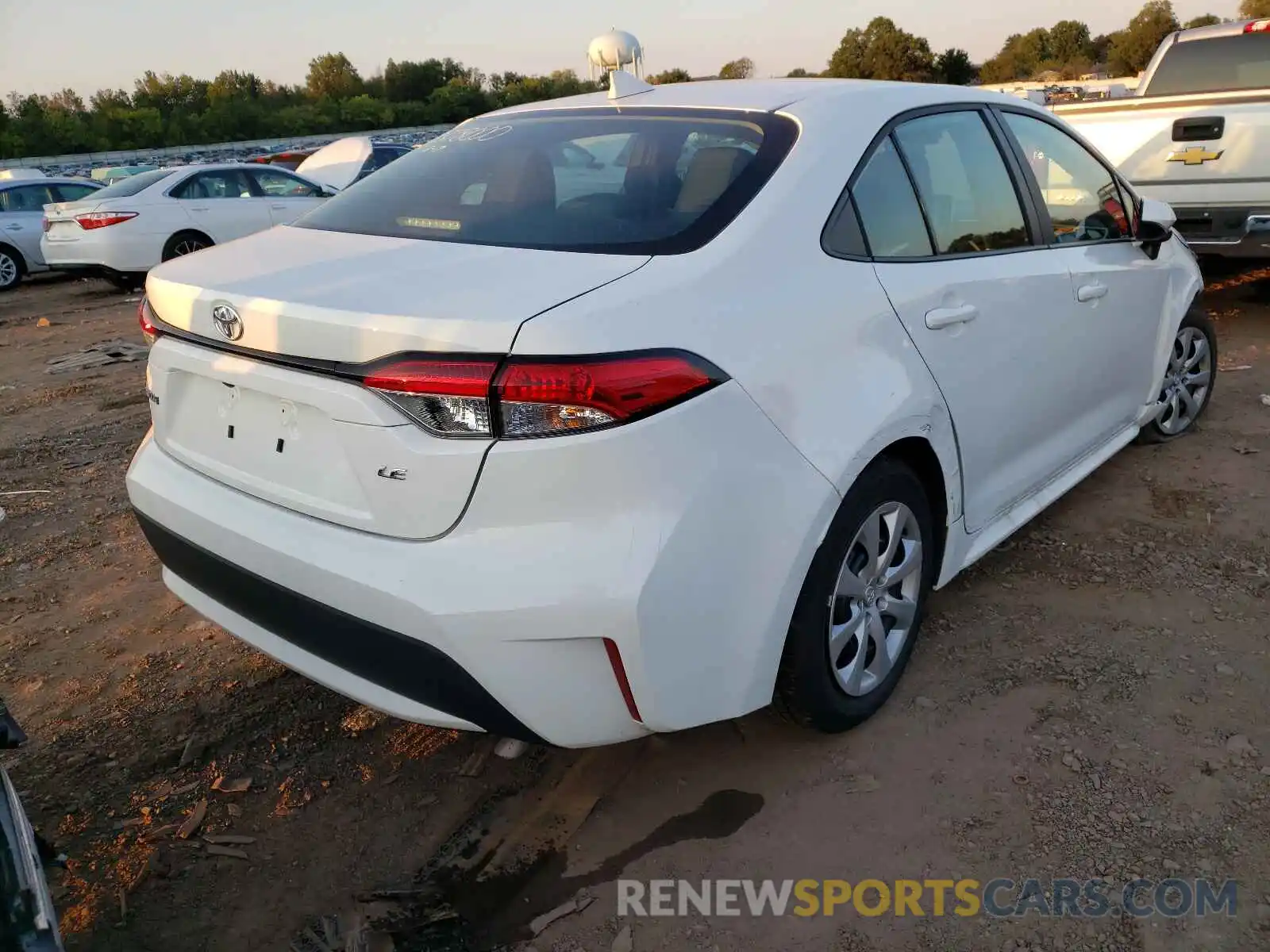 4 Photograph of a damaged car 5YFEPMAE3MP233529 TOYOTA COROLLA 2021