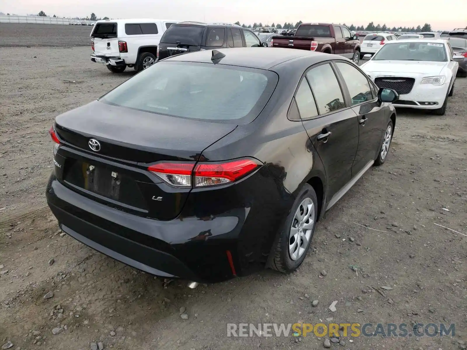 4 Photograph of a damaged car 5YFEPMAE3MP234082 TOYOTA COROLLA 2021