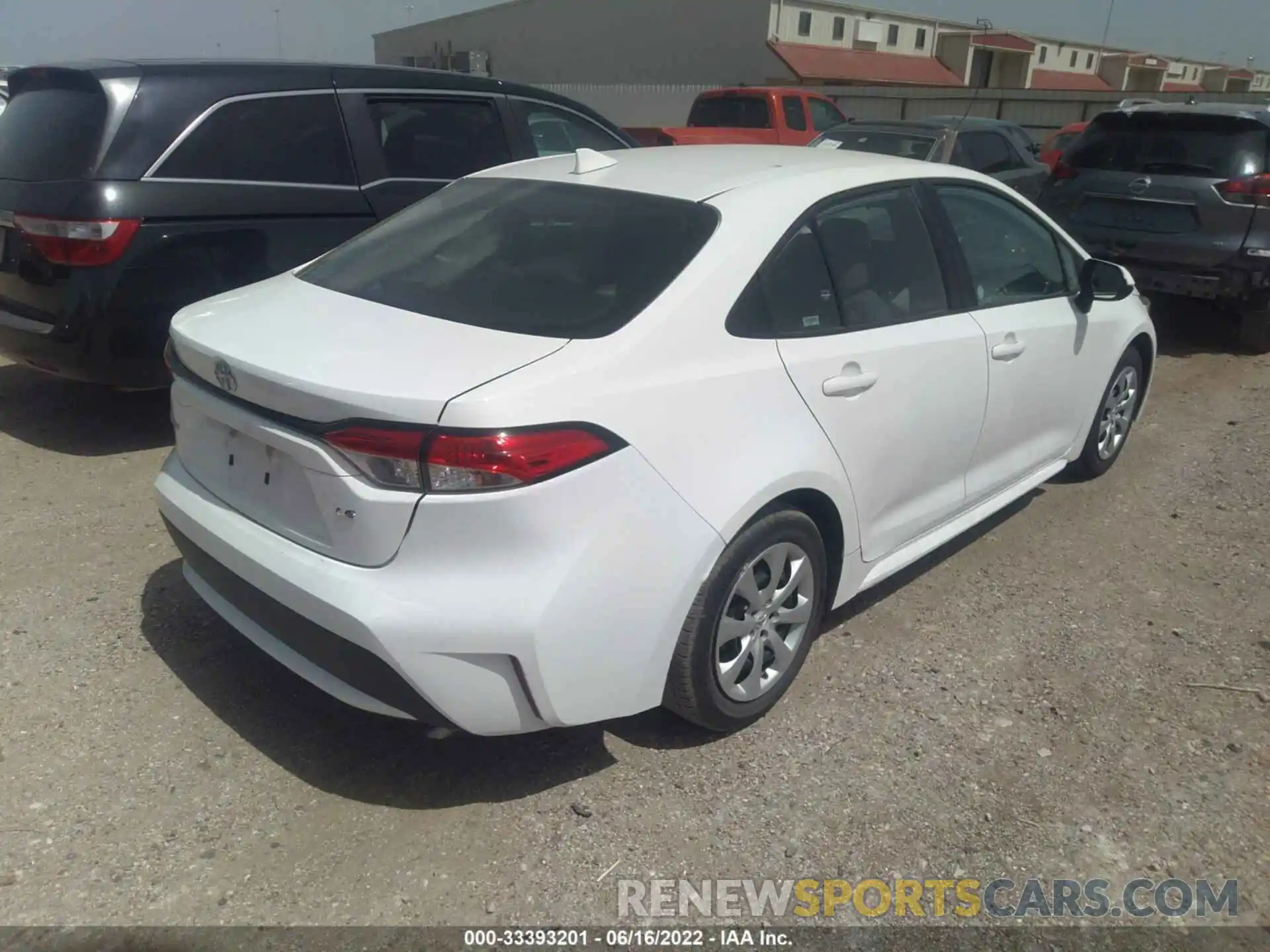 4 Photograph of a damaged car 5YFEPMAE3MP234146 TOYOTA COROLLA 2021