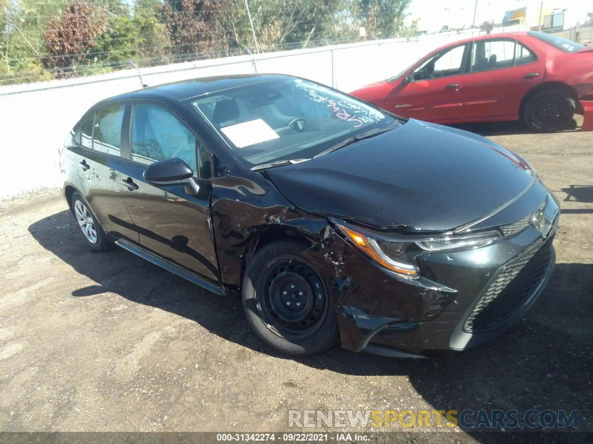 1 Photograph of a damaged car 5YFEPMAE3MP239217 TOYOTA COROLLA 2021