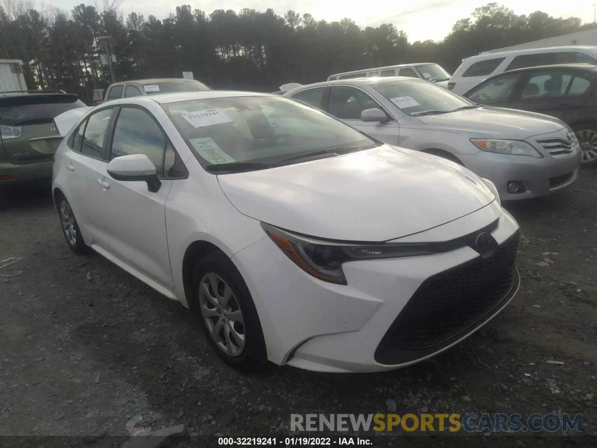 1 Photograph of a damaged car 5YFEPMAE3MP240903 TOYOTA COROLLA 2021