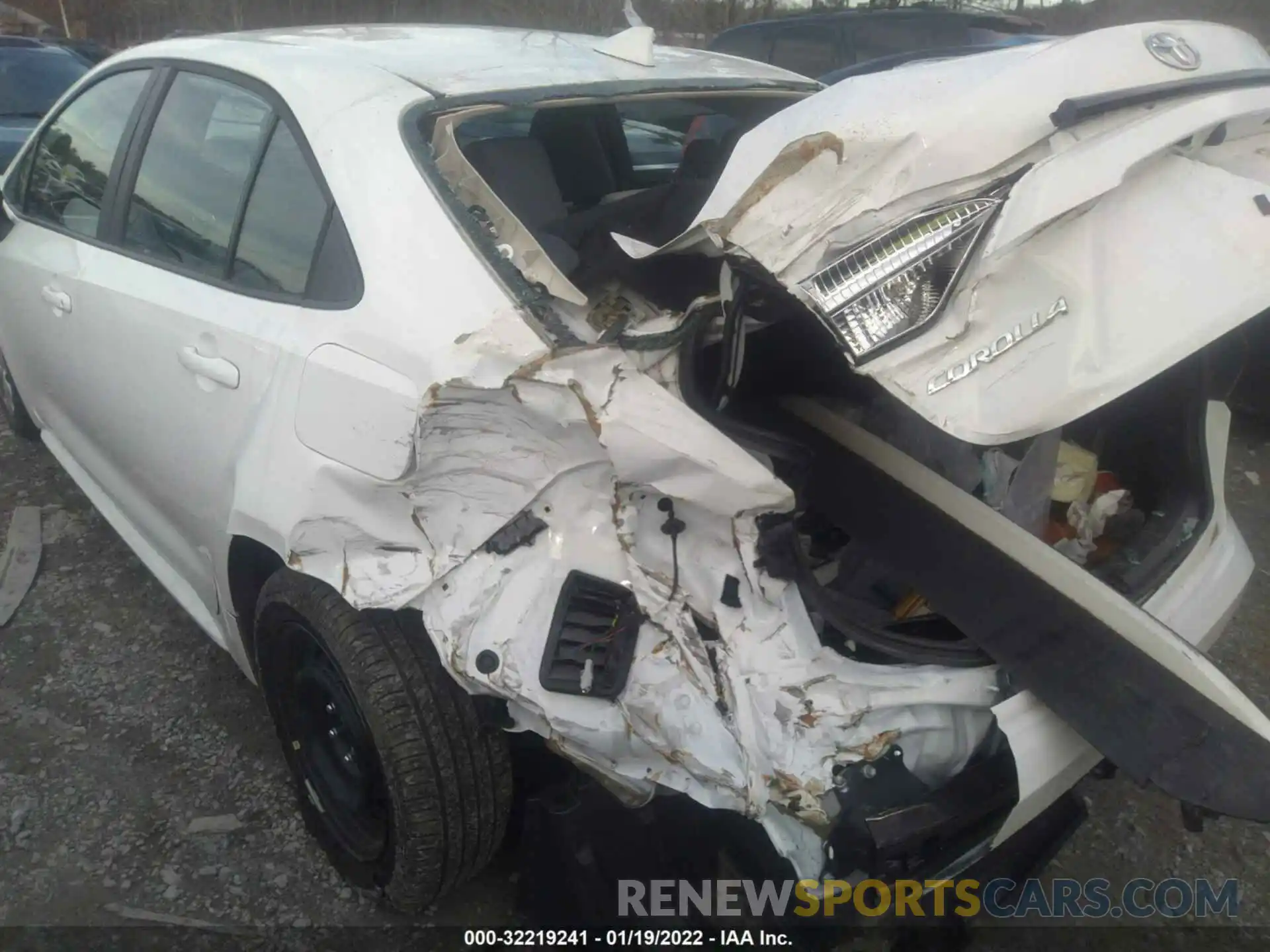 6 Photograph of a damaged car 5YFEPMAE3MP240903 TOYOTA COROLLA 2021