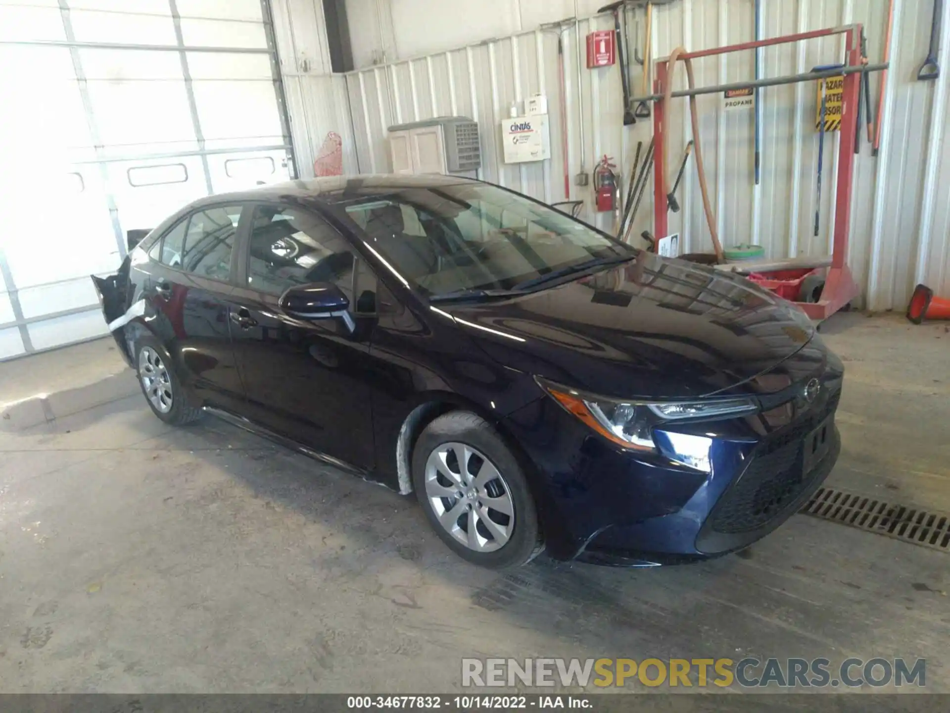 1 Photograph of a damaged car 5YFEPMAE3MP242182 TOYOTA COROLLA 2021