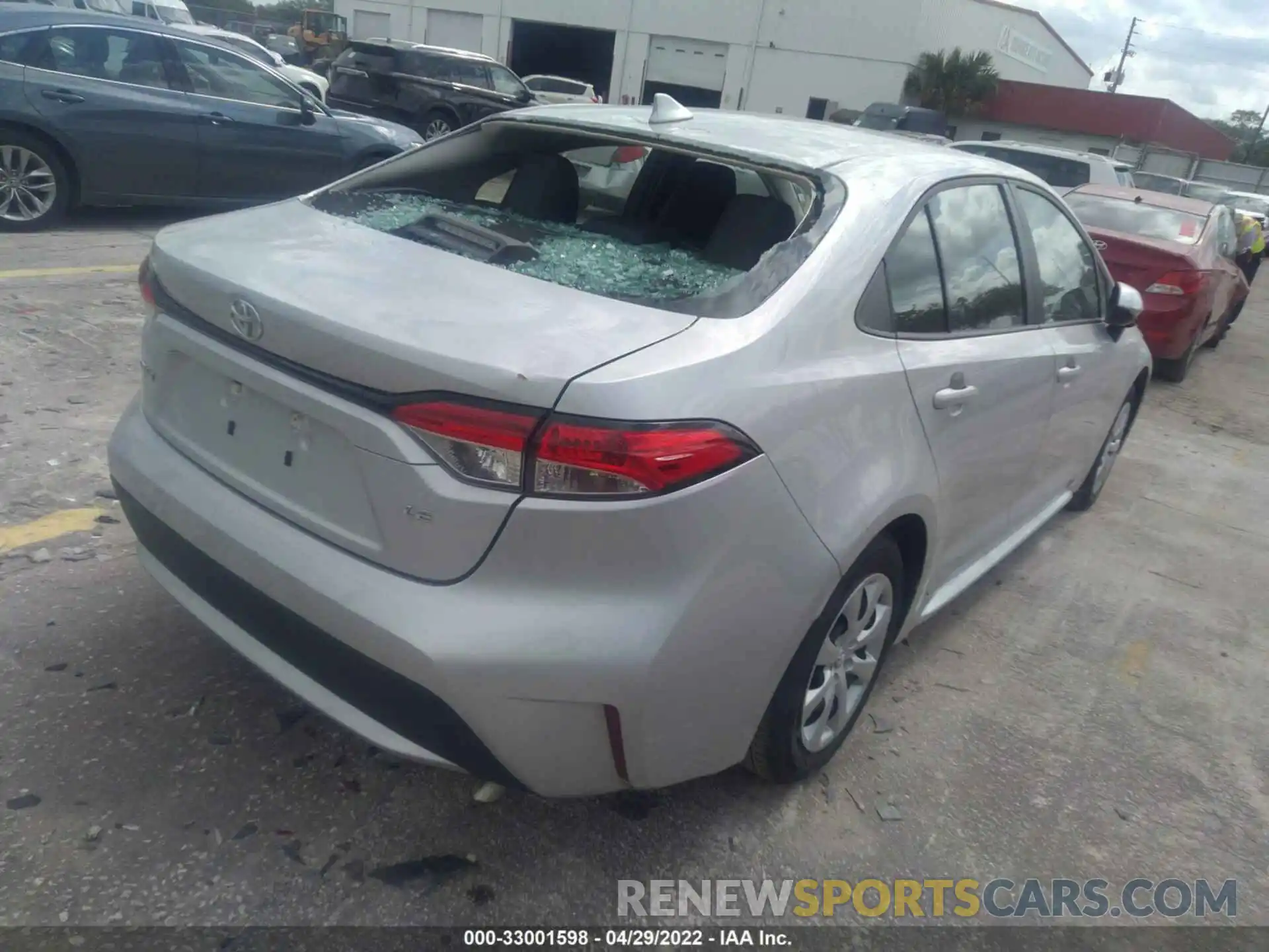 4 Photograph of a damaged car 5YFEPMAE3MP247172 TOYOTA COROLLA 2021