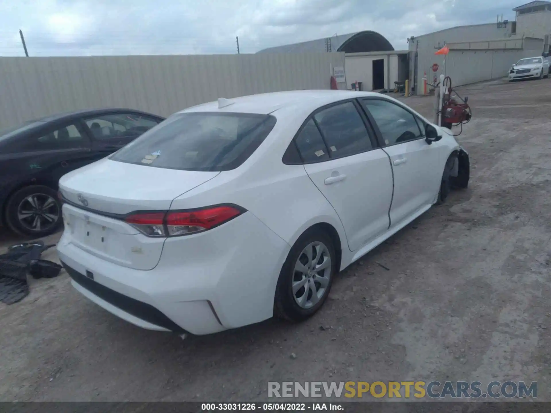 4 Photograph of a damaged car 5YFEPMAE3MP248516 TOYOTA COROLLA 2021