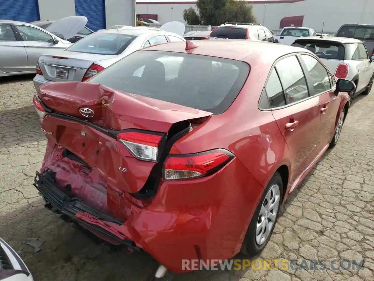 4 Photograph of a damaged car 5YFEPMAE3MP248600 TOYOTA COROLLA 2021