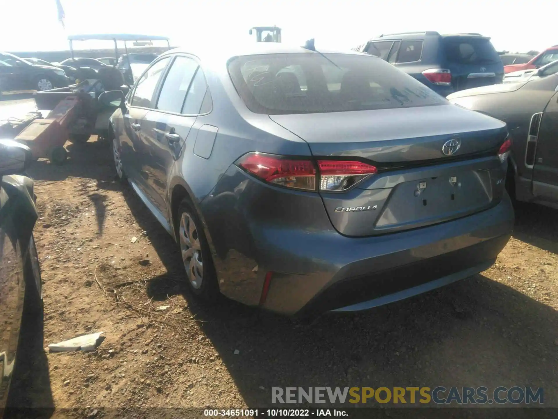 3 Photograph of a damaged car 5YFEPMAE3MP249181 TOYOTA COROLLA 2021