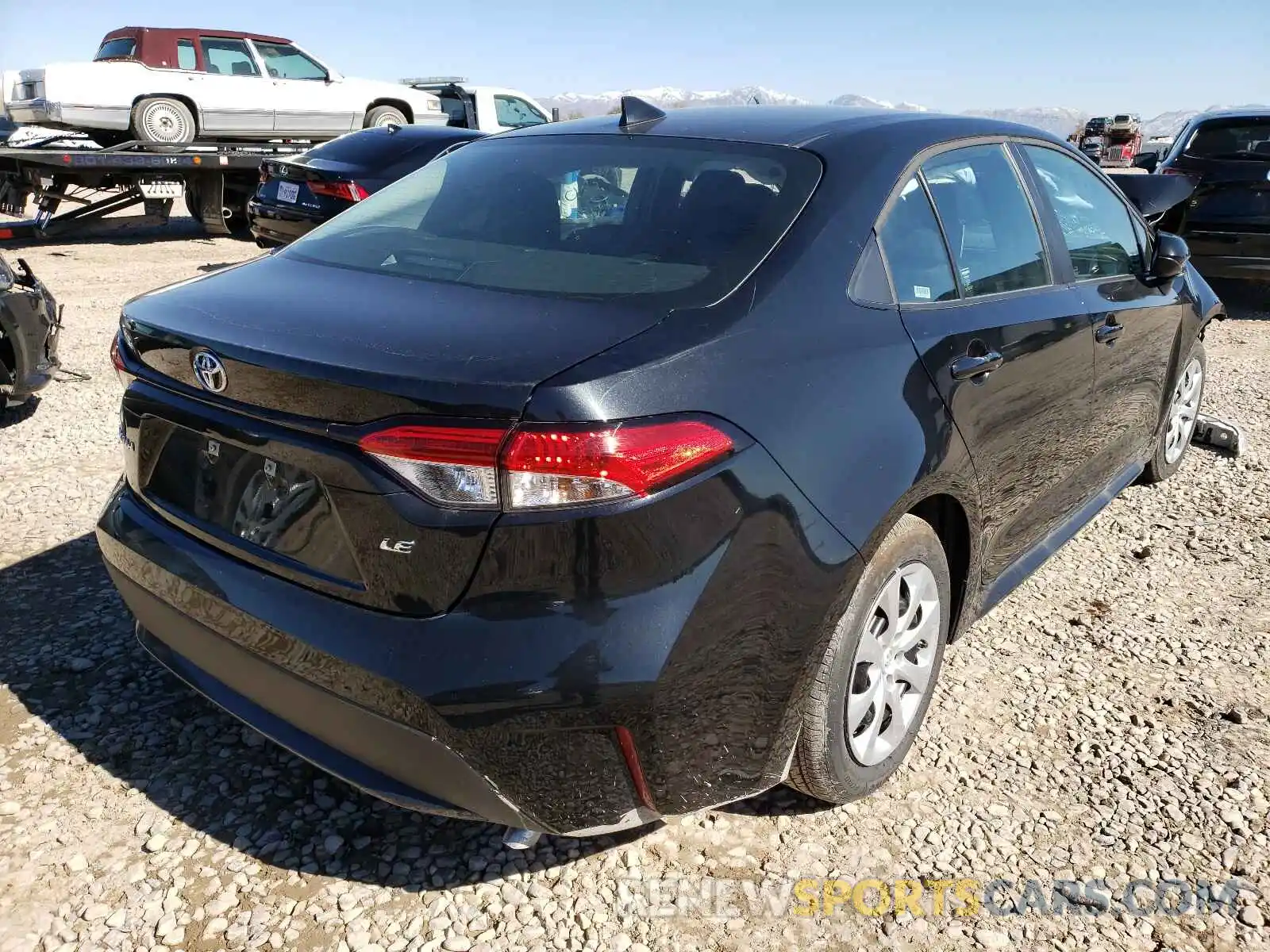 4 Photograph of a damaged car 5YFEPMAE3MP253425 TOYOTA COROLLA 2021