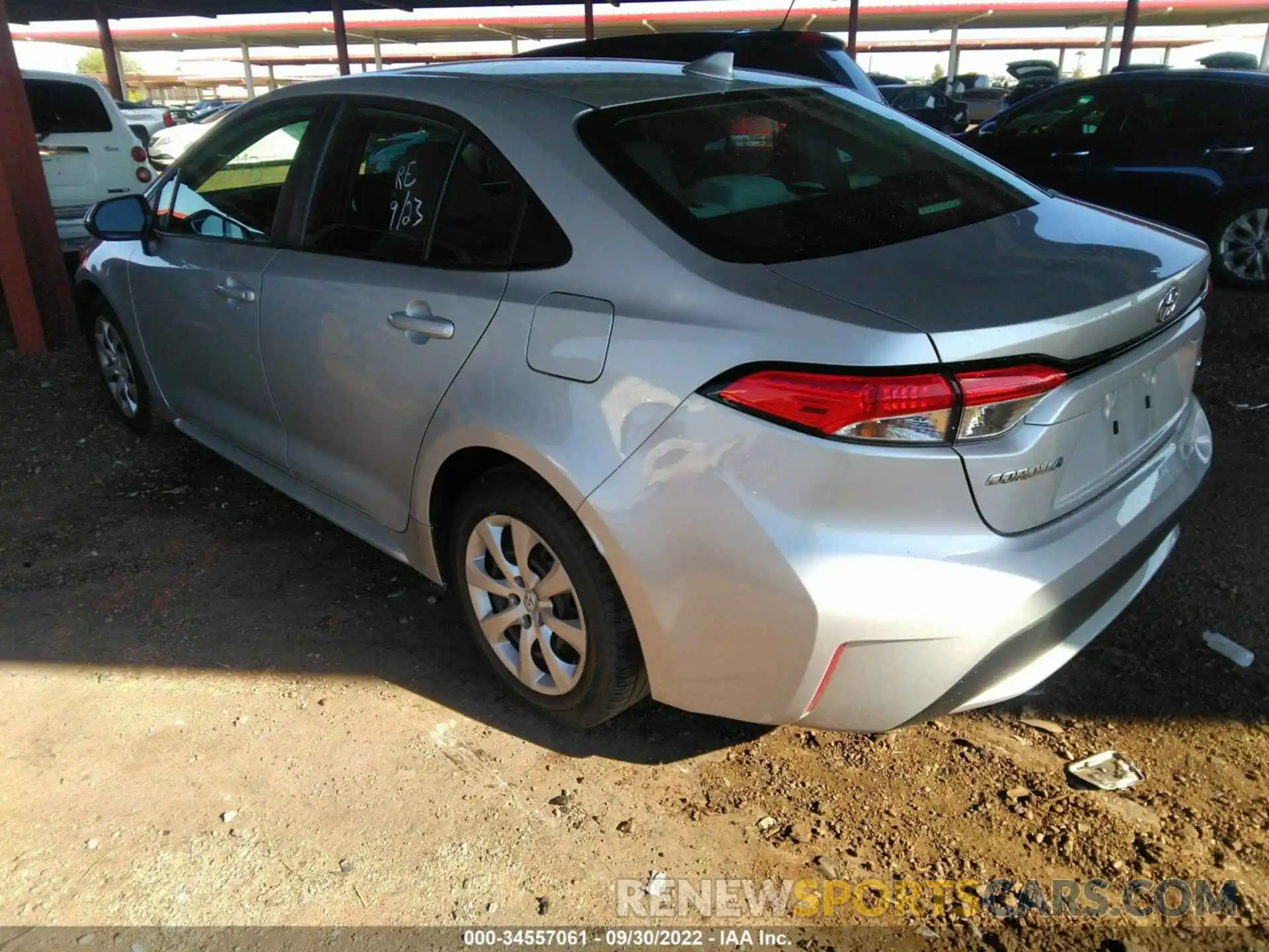 3 Photograph of a damaged car 5YFEPMAE3MP258205 TOYOTA COROLLA 2021