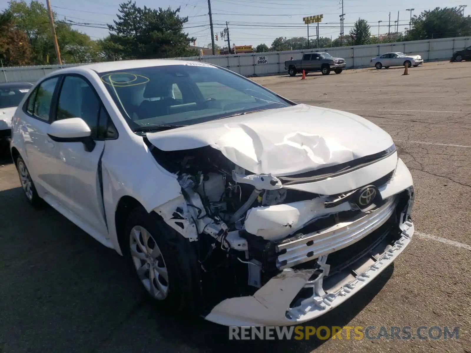 1 Photograph of a damaged car 5YFEPMAE3MP259595 TOYOTA COROLLA 2021