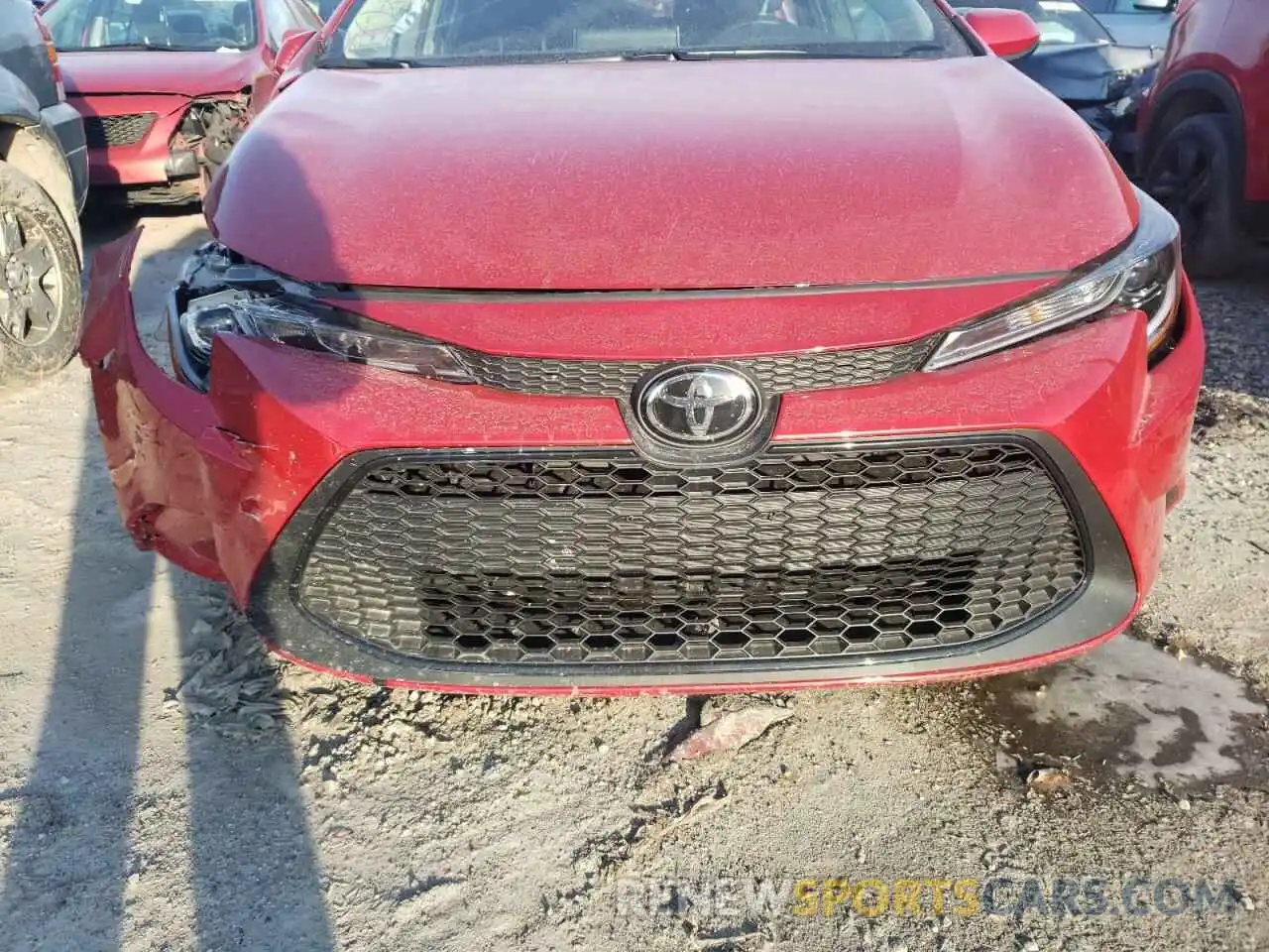 9 Photograph of a damaged car 5YFEPMAE3MP259869 TOYOTA COROLLA 2021