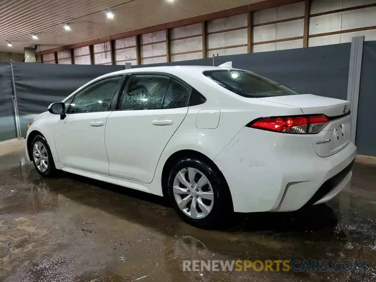 2 Photograph of a damaged car 5YFEPMAE3MP260116 TOYOTA COROLLA 2021