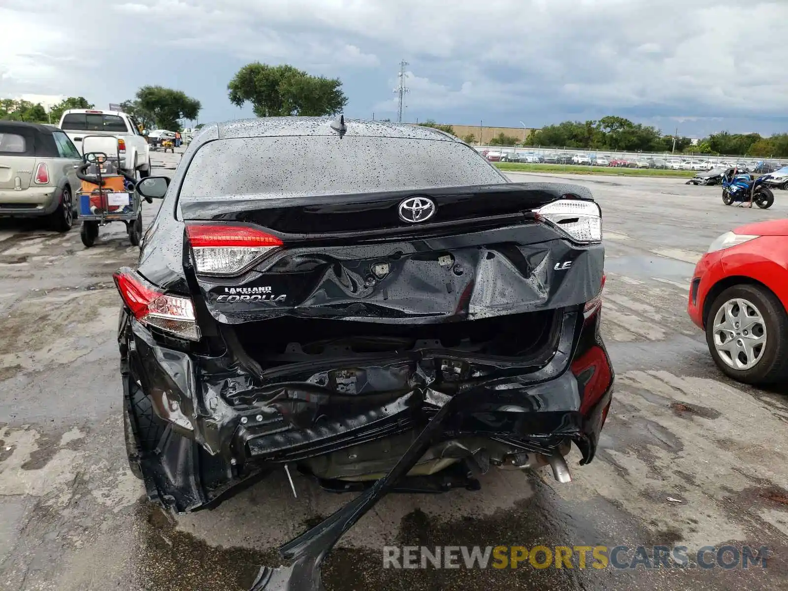 9 Photograph of a damaged car 5YFEPMAE3MP261119 TOYOTA COROLLA 2021