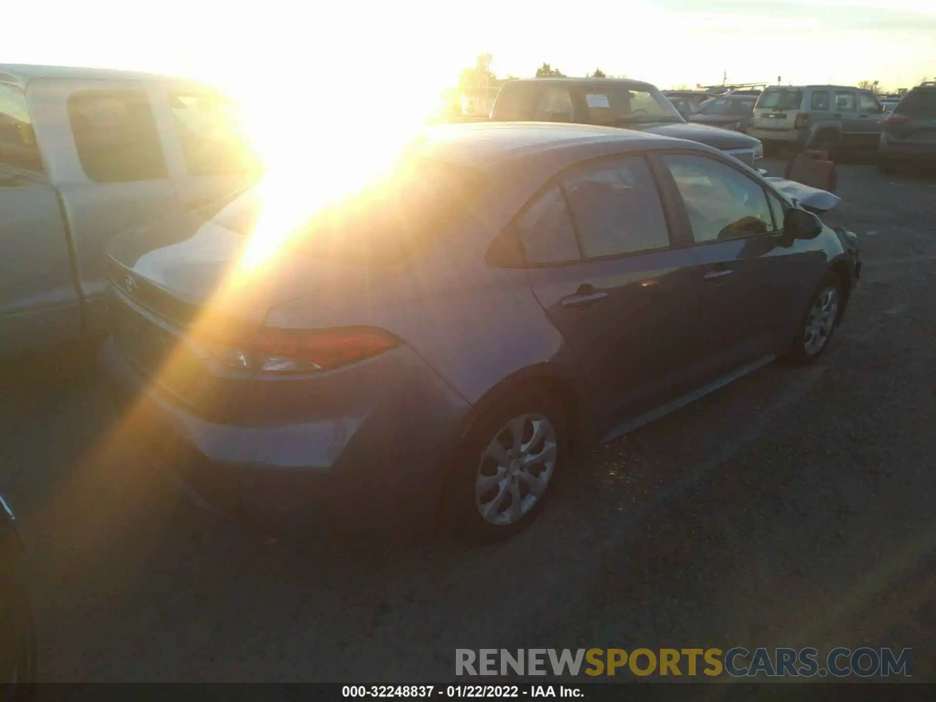 4 Photograph of a damaged car 5YFEPMAE4MP149011 TOYOTA COROLLA 2021