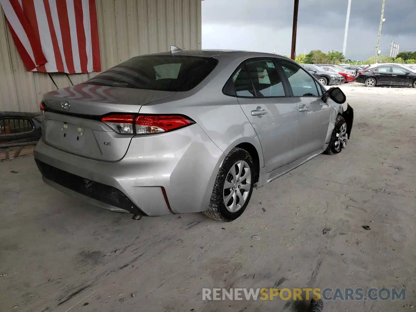 4 Photograph of a damaged car 5YFEPMAE4MP153687 TOYOTA COROLLA 2021