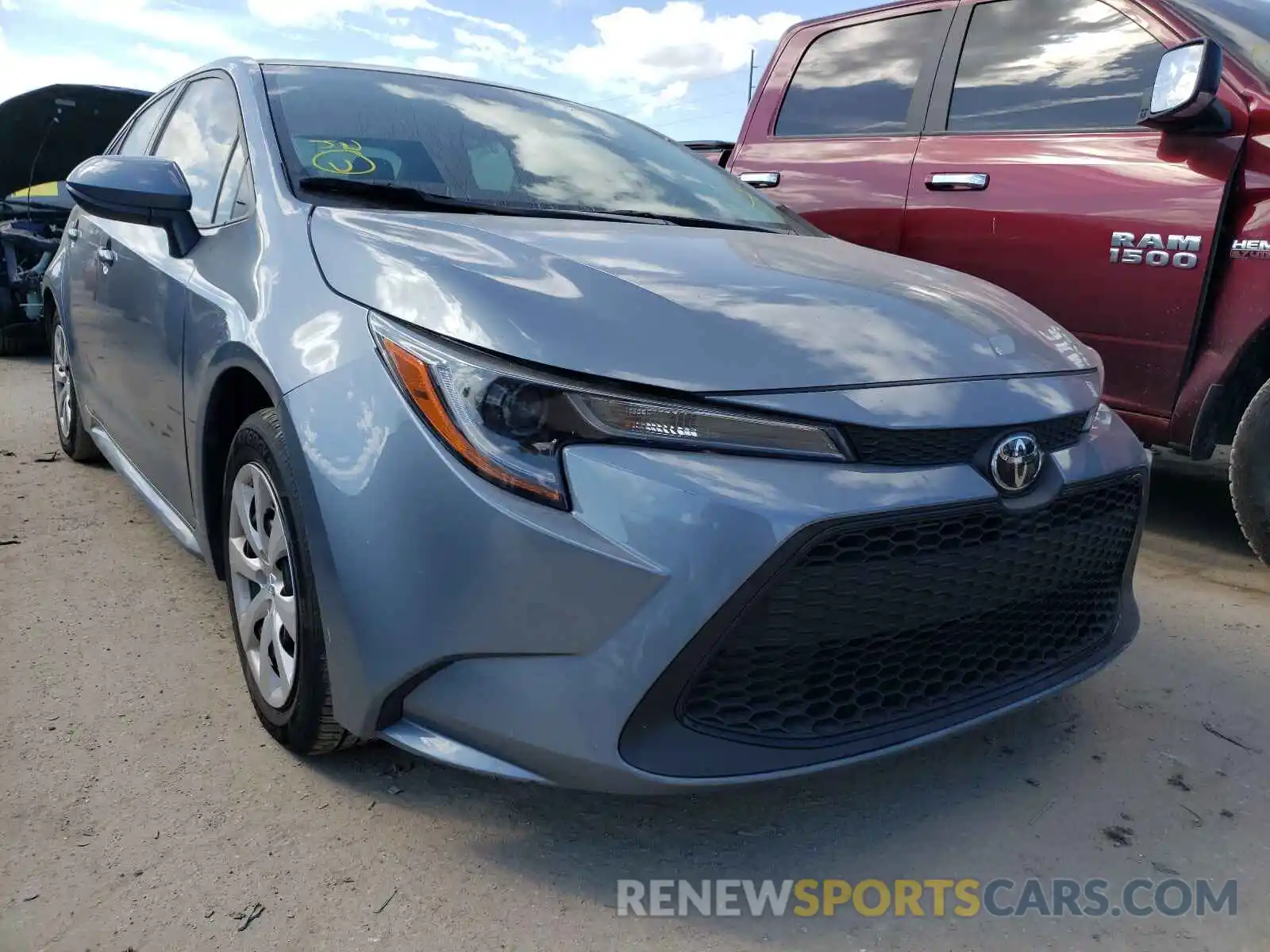 1 Photograph of a damaged car 5YFEPMAE4MP154273 TOYOTA COROLLA 2021