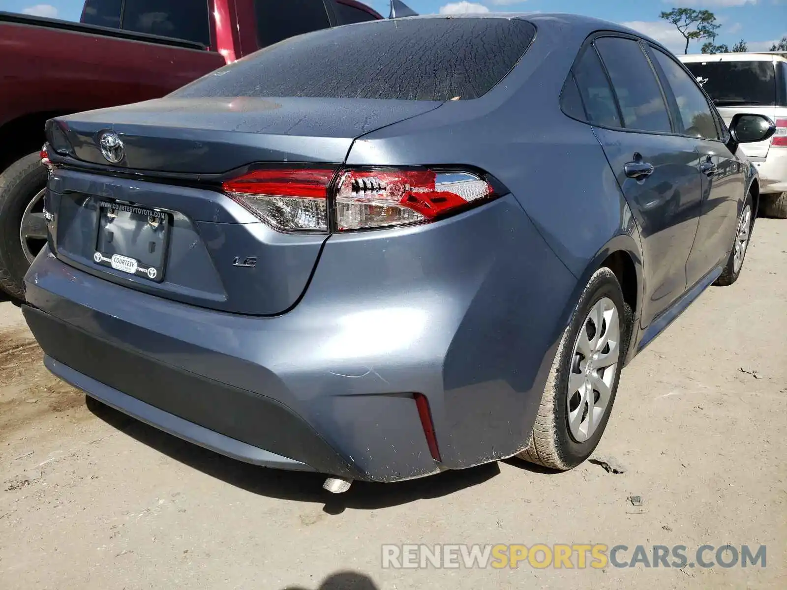 4 Photograph of a damaged car 5YFEPMAE4MP154273 TOYOTA COROLLA 2021