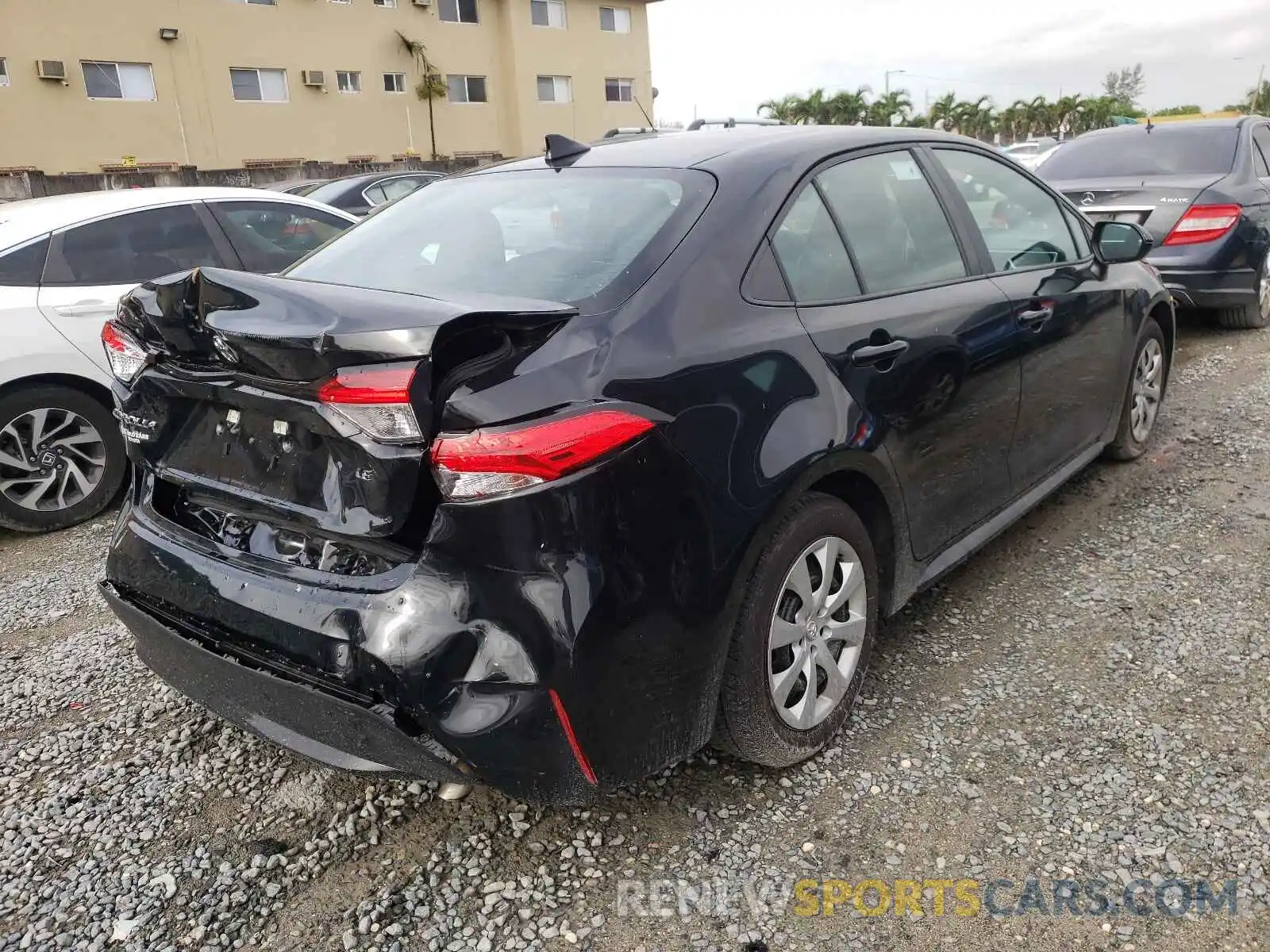 4 Photograph of a damaged car 5YFEPMAE4MP154399 TOYOTA COROLLA 2021