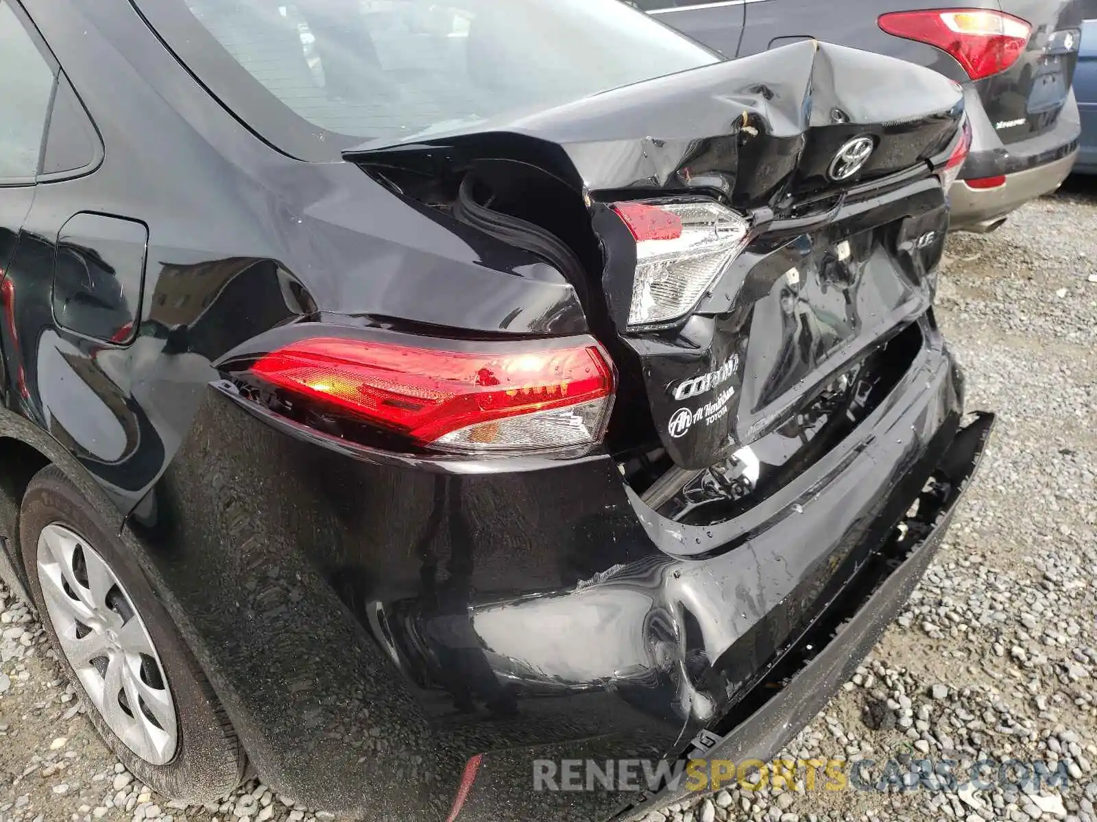 9 Photograph of a damaged car 5YFEPMAE4MP154399 TOYOTA COROLLA 2021