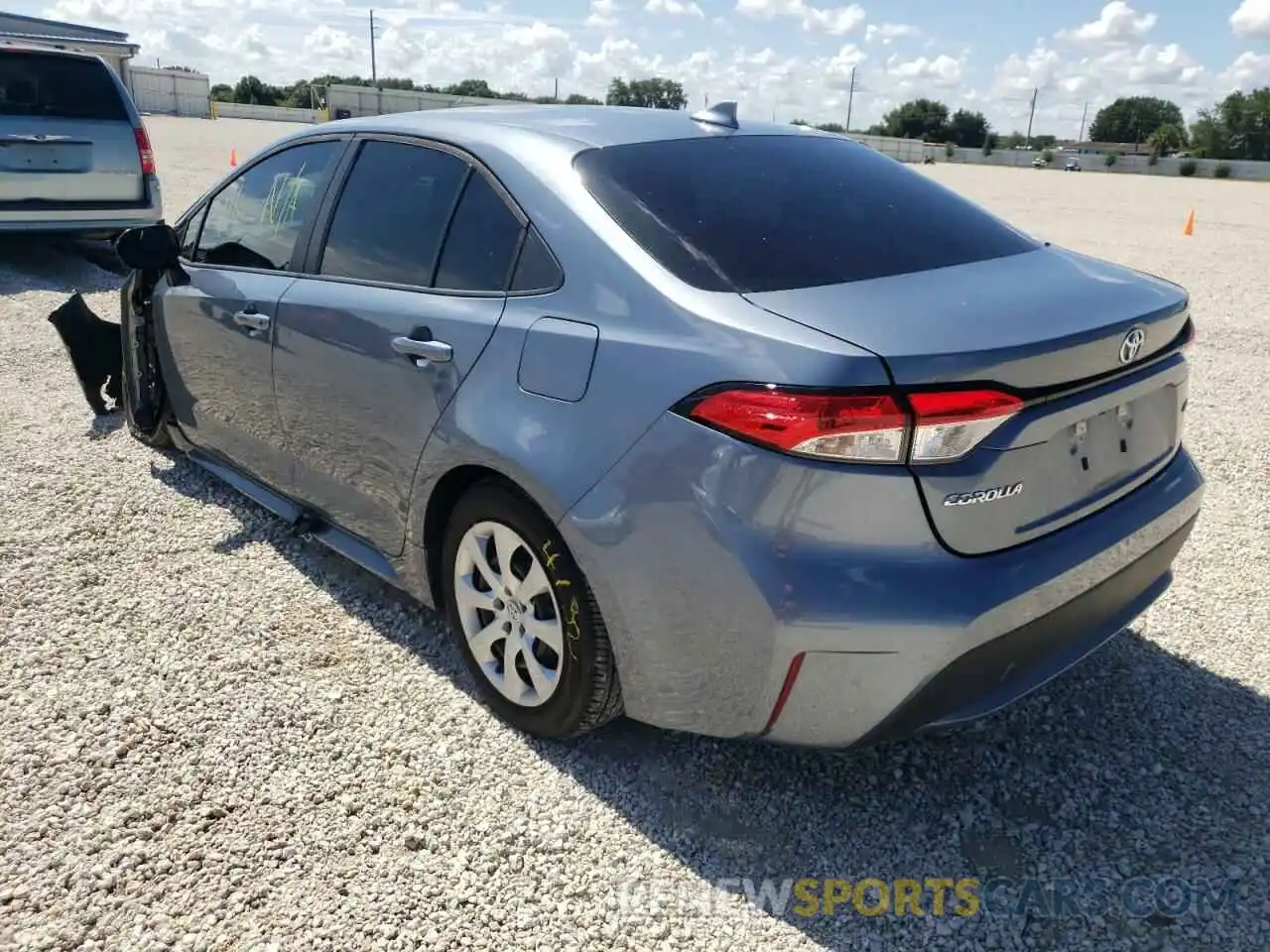 3 Photograph of a damaged car 5YFEPMAE4MP154452 TOYOTA COROLLA 2021