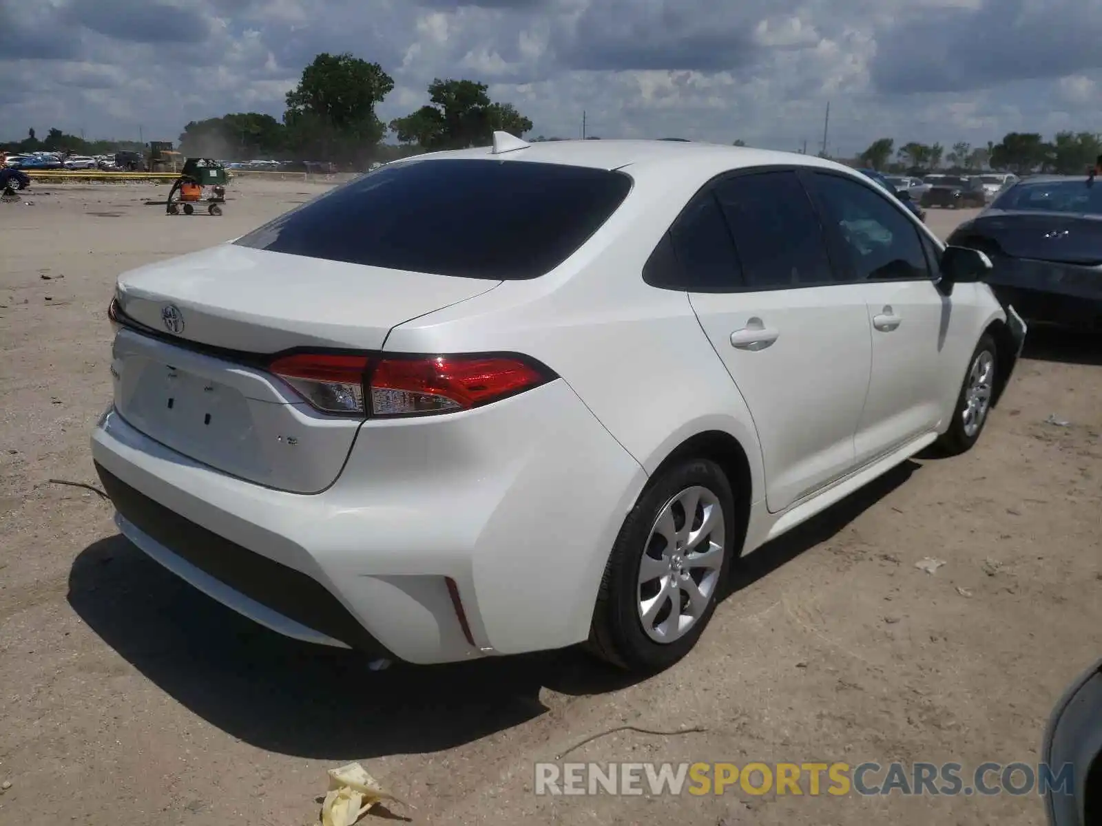 4 Photograph of a damaged car 5YFEPMAE4MP154869 TOYOTA COROLLA 2021