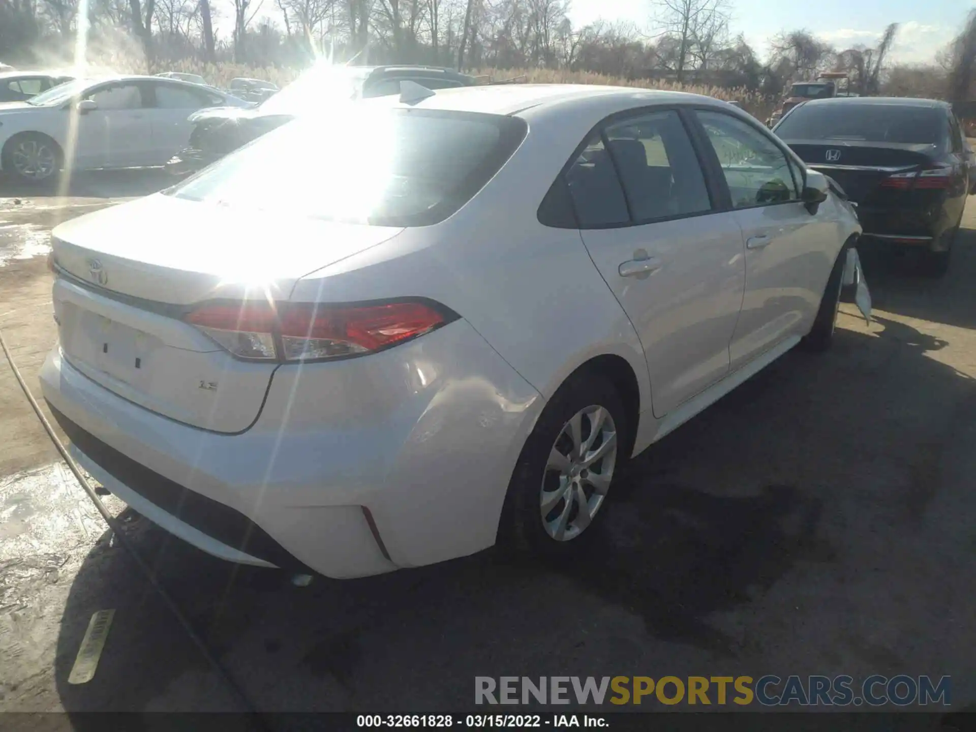 4 Photograph of a damaged car 5YFEPMAE4MP158520 TOYOTA COROLLA 2021