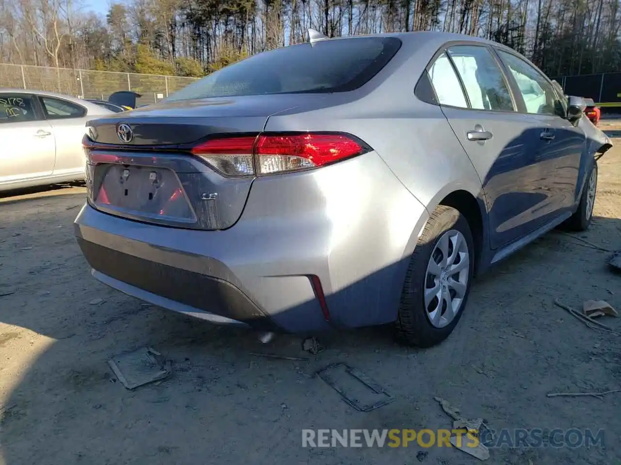 4 Photograph of a damaged car 5YFEPMAE4MP161403 TOYOTA COROLLA 2021