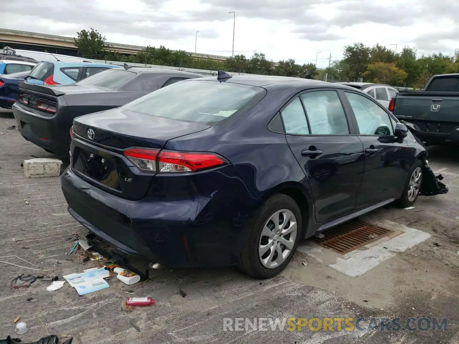 4 Photograph of a damaged car 5YFEPMAE4MP161756 TOYOTA COROLLA 2021