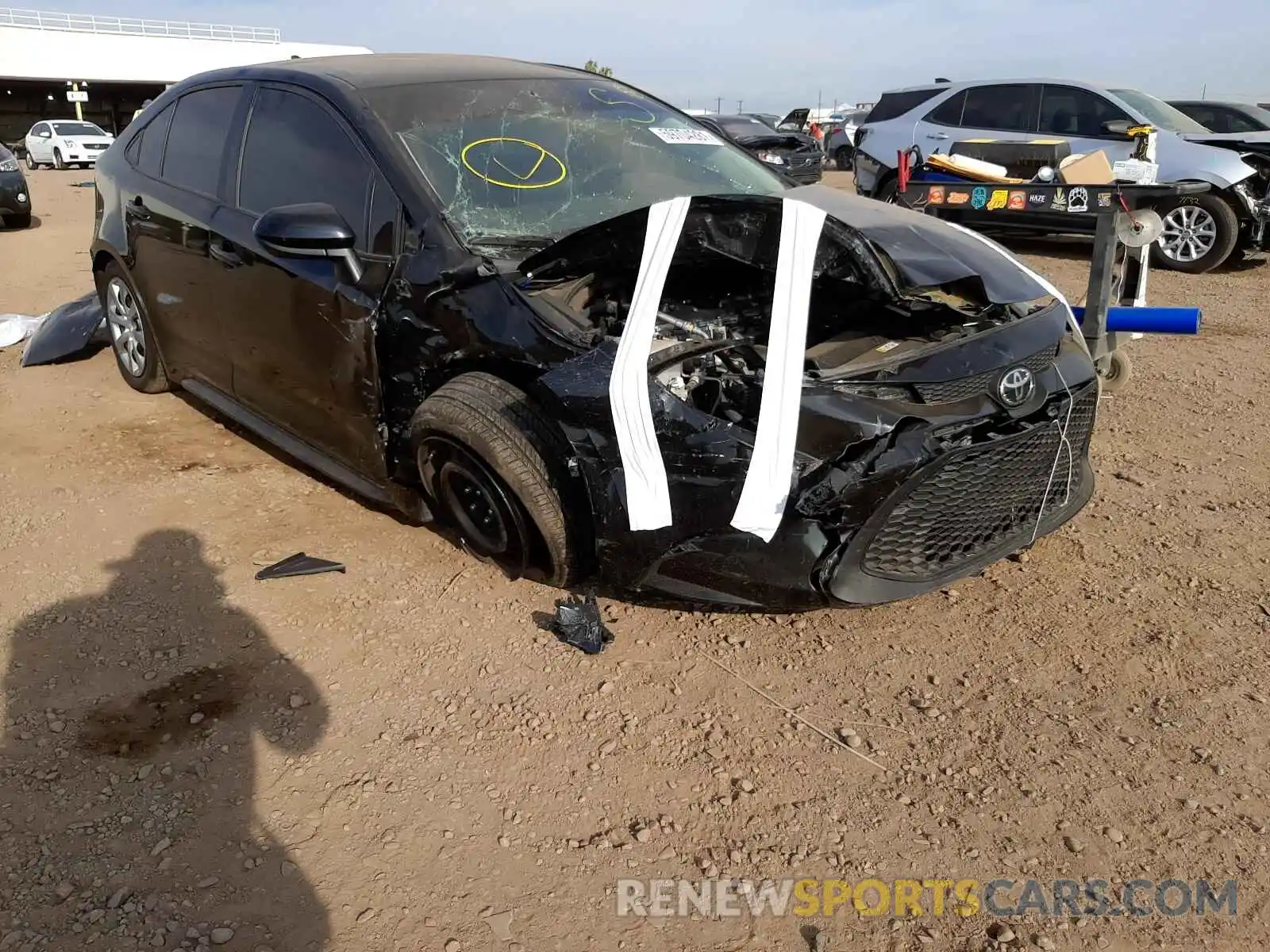 1 Photograph of a damaged car 5YFEPMAE4MP165676 TOYOTA COROLLA 2021