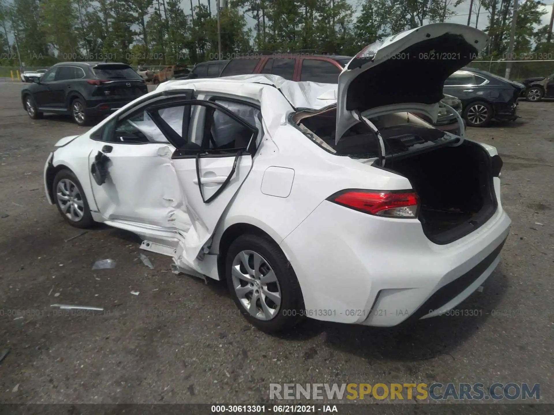 3 Photograph of a damaged car 5YFEPMAE4MP167251 TOYOTA COROLLA 2021