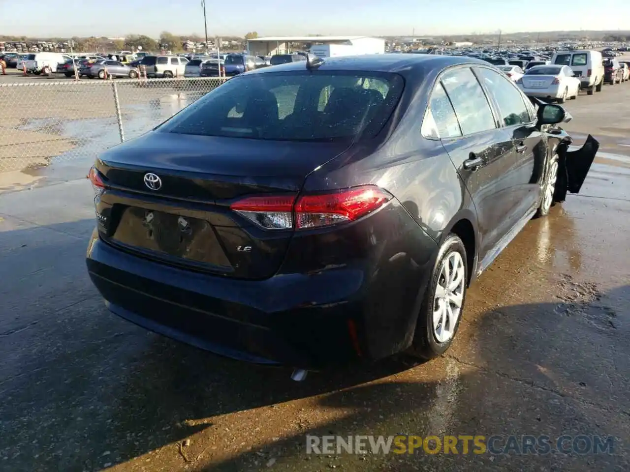 4 Photograph of a damaged car 5YFEPMAE4MP167749 TOYOTA COROLLA 2021