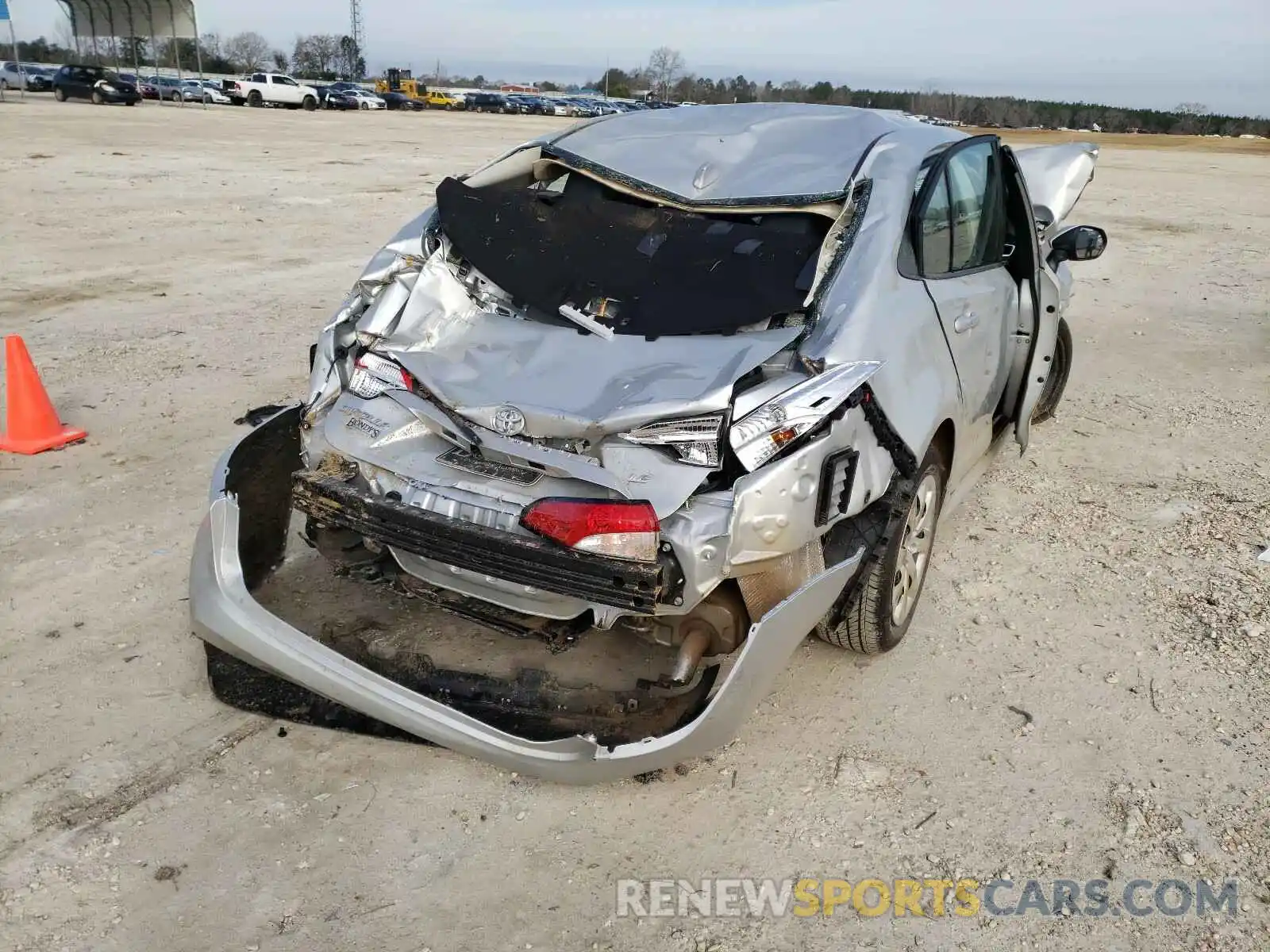 4 Photograph of a damaged car 5YFEPMAE4MP169372 TOYOTA COROLLA 2021