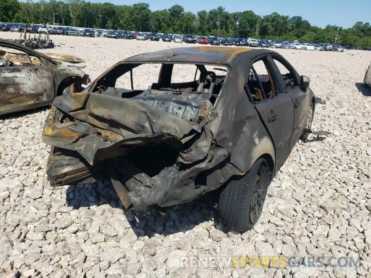 4 Photograph of a damaged car 5YFEPMAE4MP171185 TOYOTA COROLLA 2021