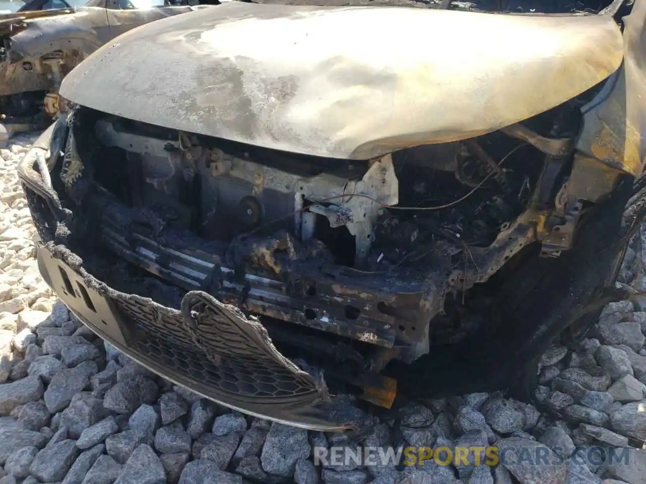 9 Photograph of a damaged car 5YFEPMAE4MP171185 TOYOTA COROLLA 2021