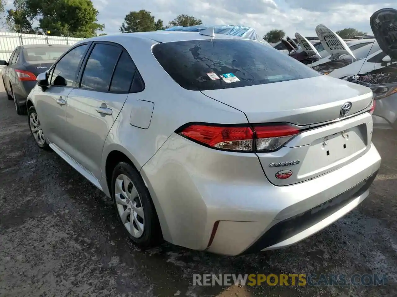 3 Photograph of a damaged car 5YFEPMAE4MP172613 TOYOTA COROLLA 2021