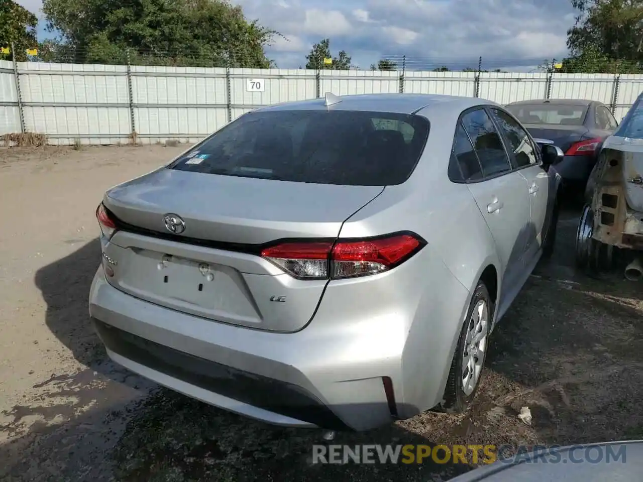 4 Photograph of a damaged car 5YFEPMAE4MP172613 TOYOTA COROLLA 2021