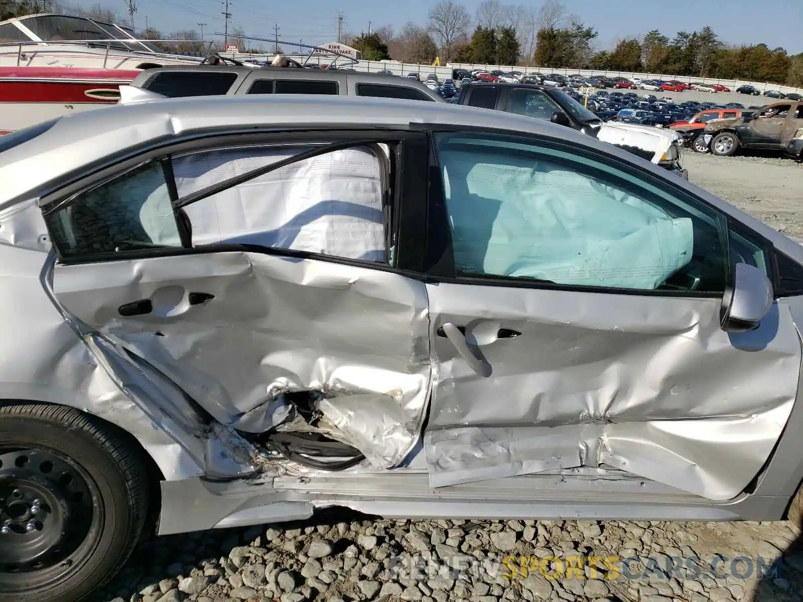 9 Photograph of a damaged car 5YFEPMAE4MP172627 TOYOTA COROLLA 2021