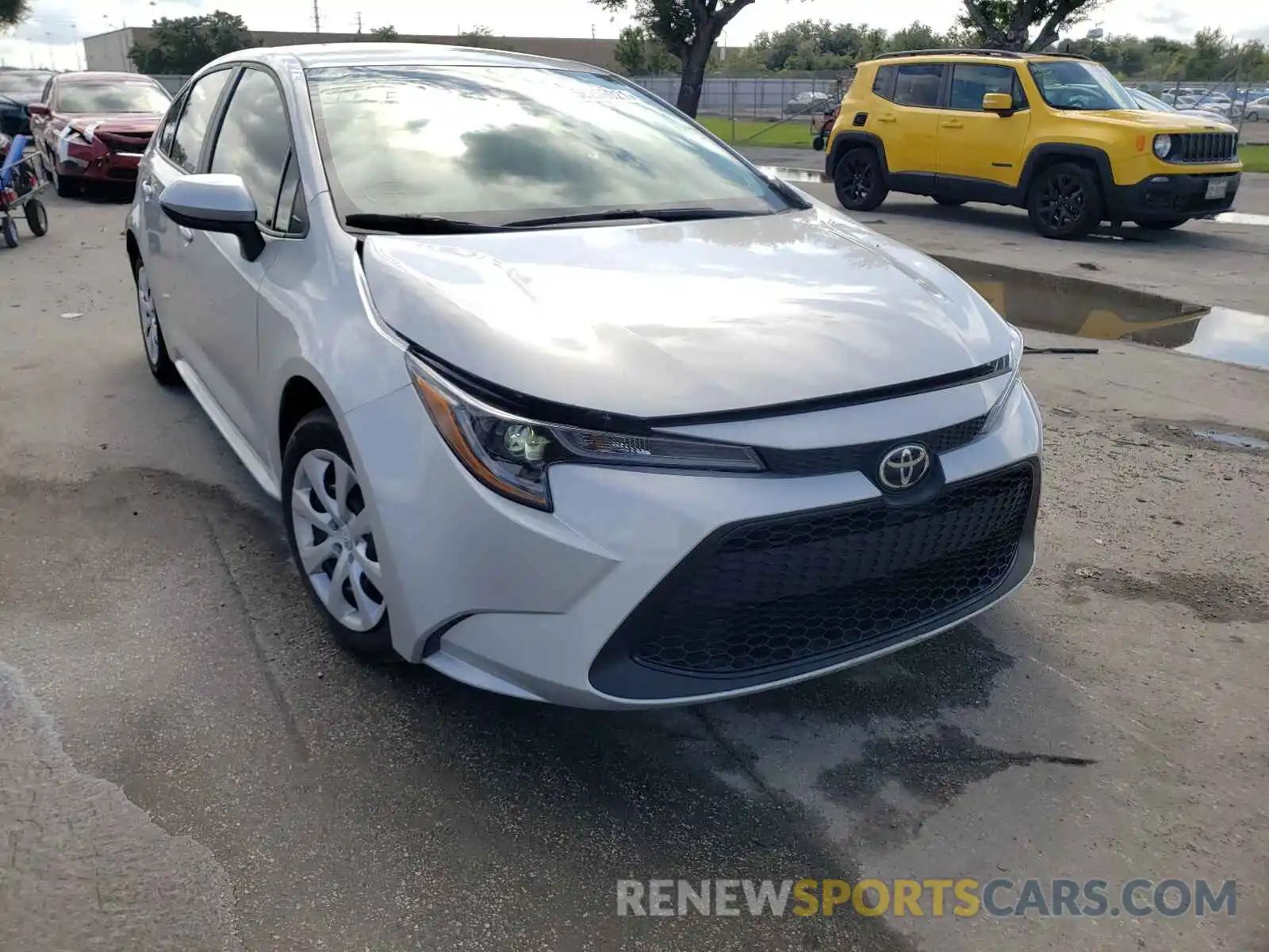 1 Photograph of a damaged car 5YFEPMAE4MP174202 TOYOTA COROLLA 2021