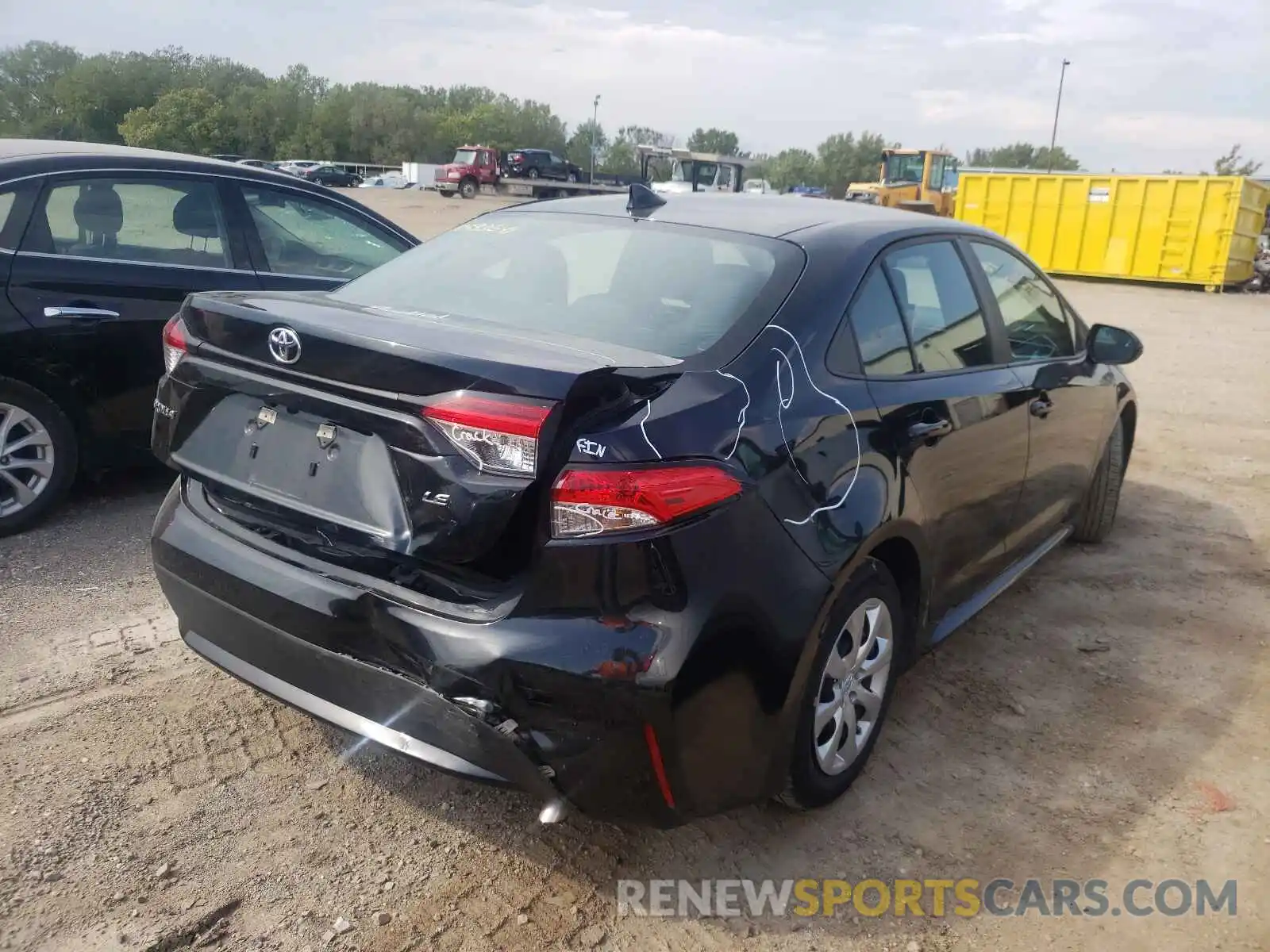 4 Photograph of a damaged car 5YFEPMAE4MP178346 TOYOTA COROLLA 2021