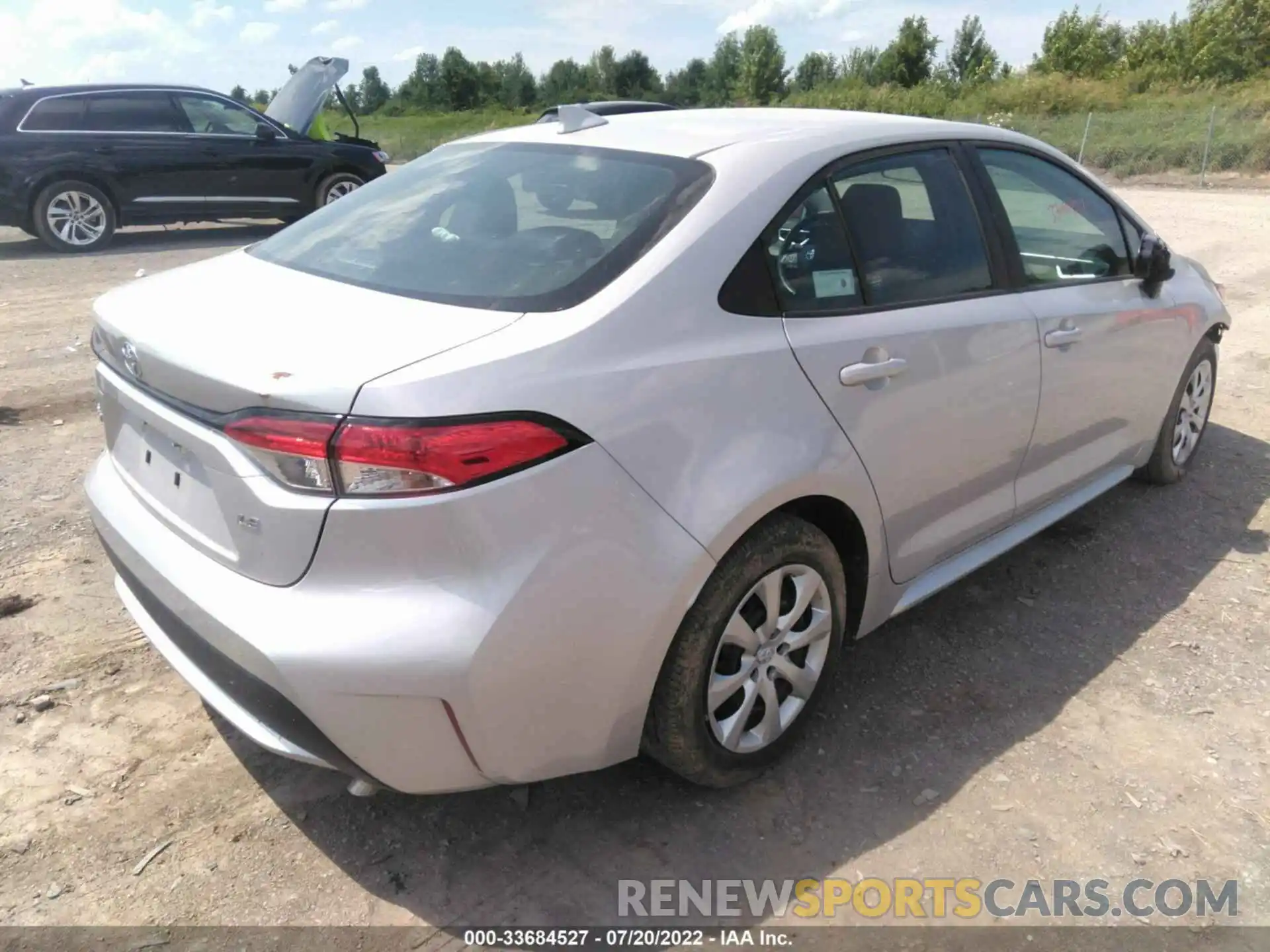 4 Photograph of a damaged car 5YFEPMAE4MP182008 TOYOTA COROLLA 2021