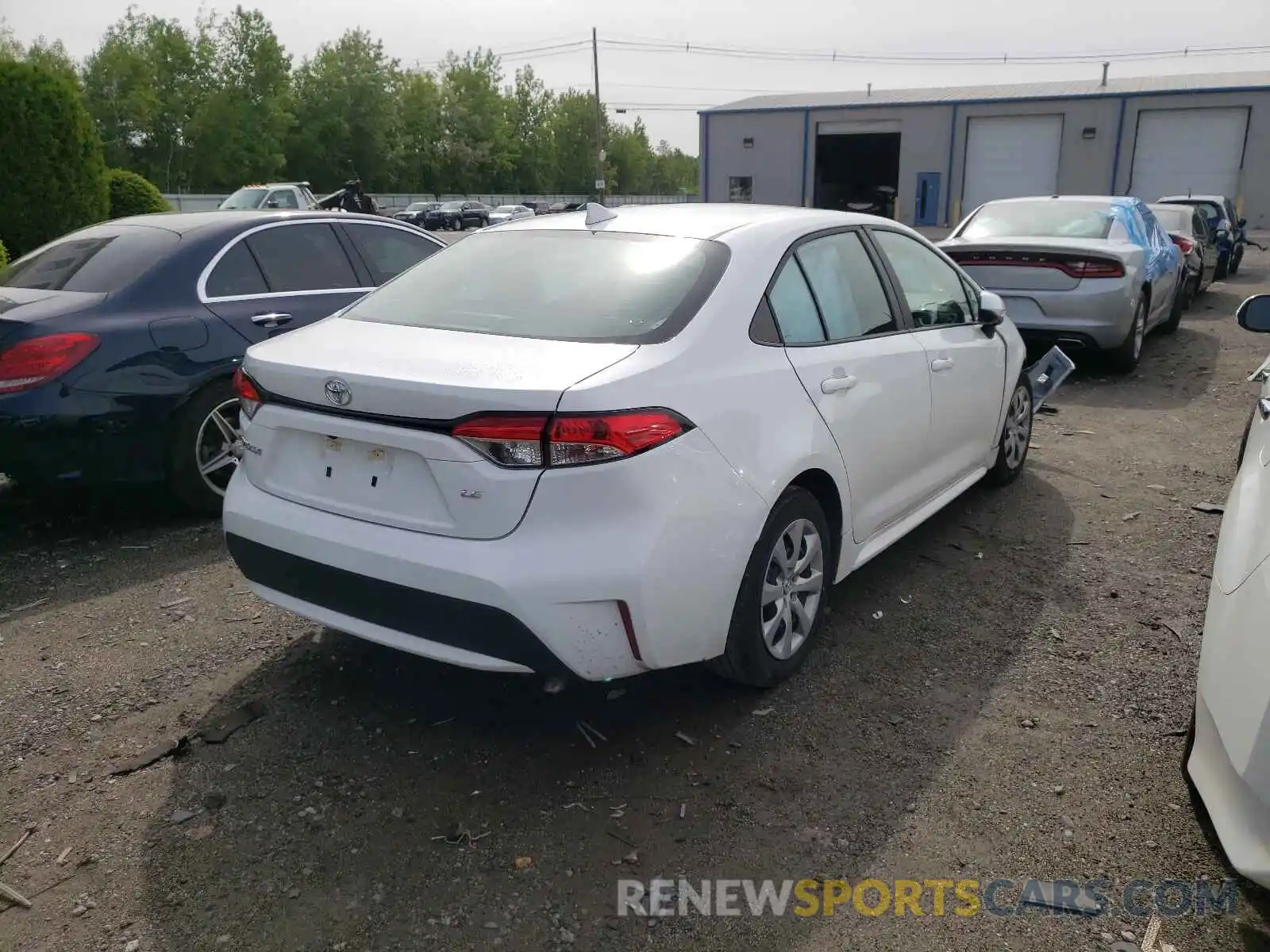 4 Photograph of a damaged car 5YFEPMAE4MP183370 TOYOTA COROLLA 2021