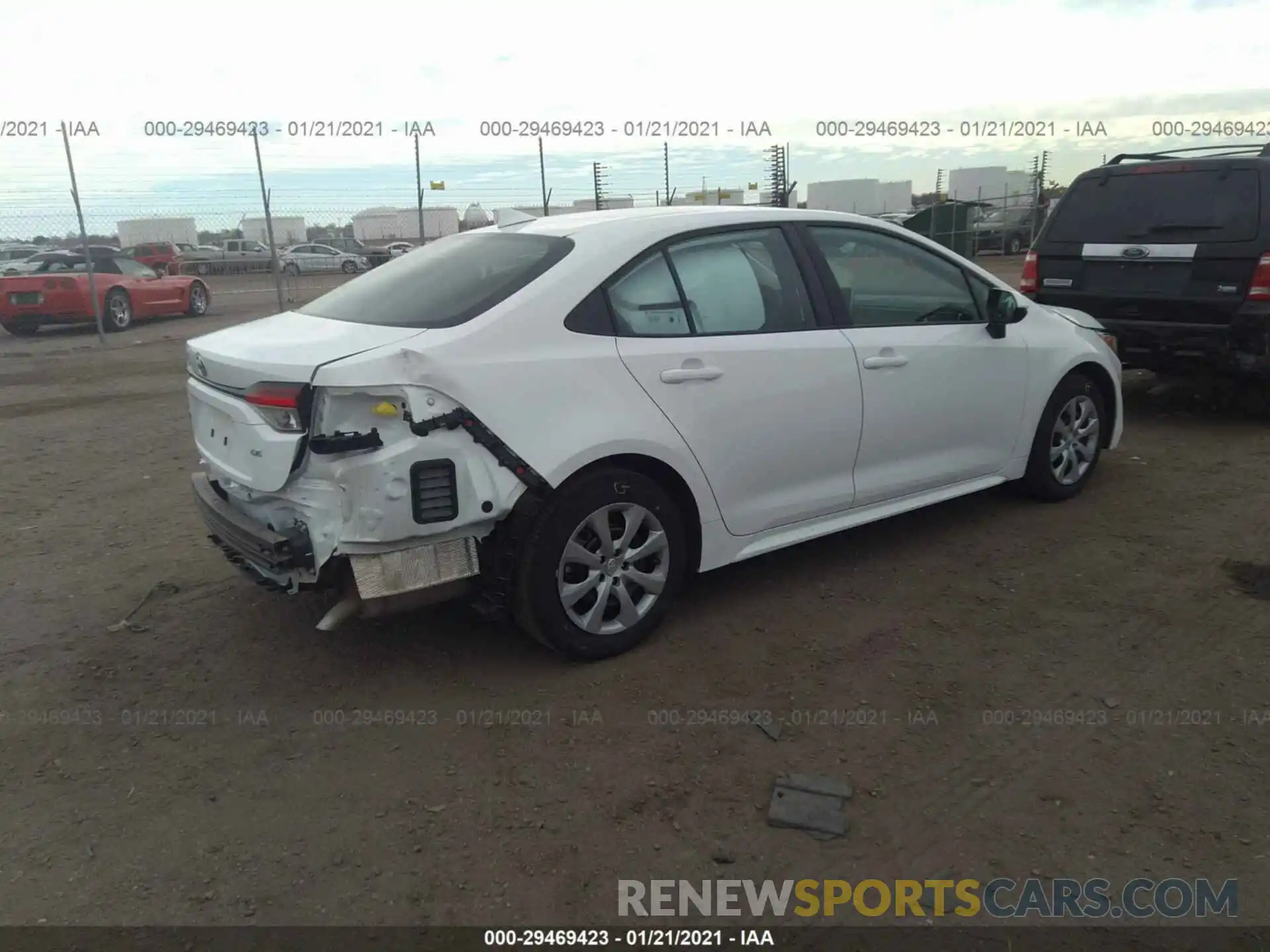 4 Photograph of a damaged car 5YFEPMAE4MP187760 TOYOTA COROLLA 2021