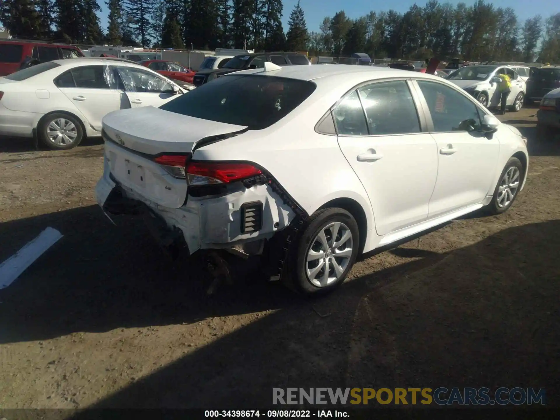 4 Photograph of a damaged car 5YFEPMAE4MP190920 TOYOTA COROLLA 2021