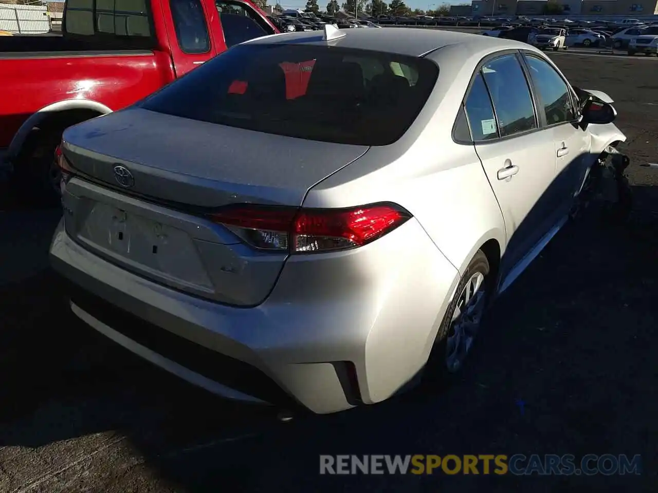 4 Photograph of a damaged car 5YFEPMAE4MP191680 TOYOTA COROLLA 2021