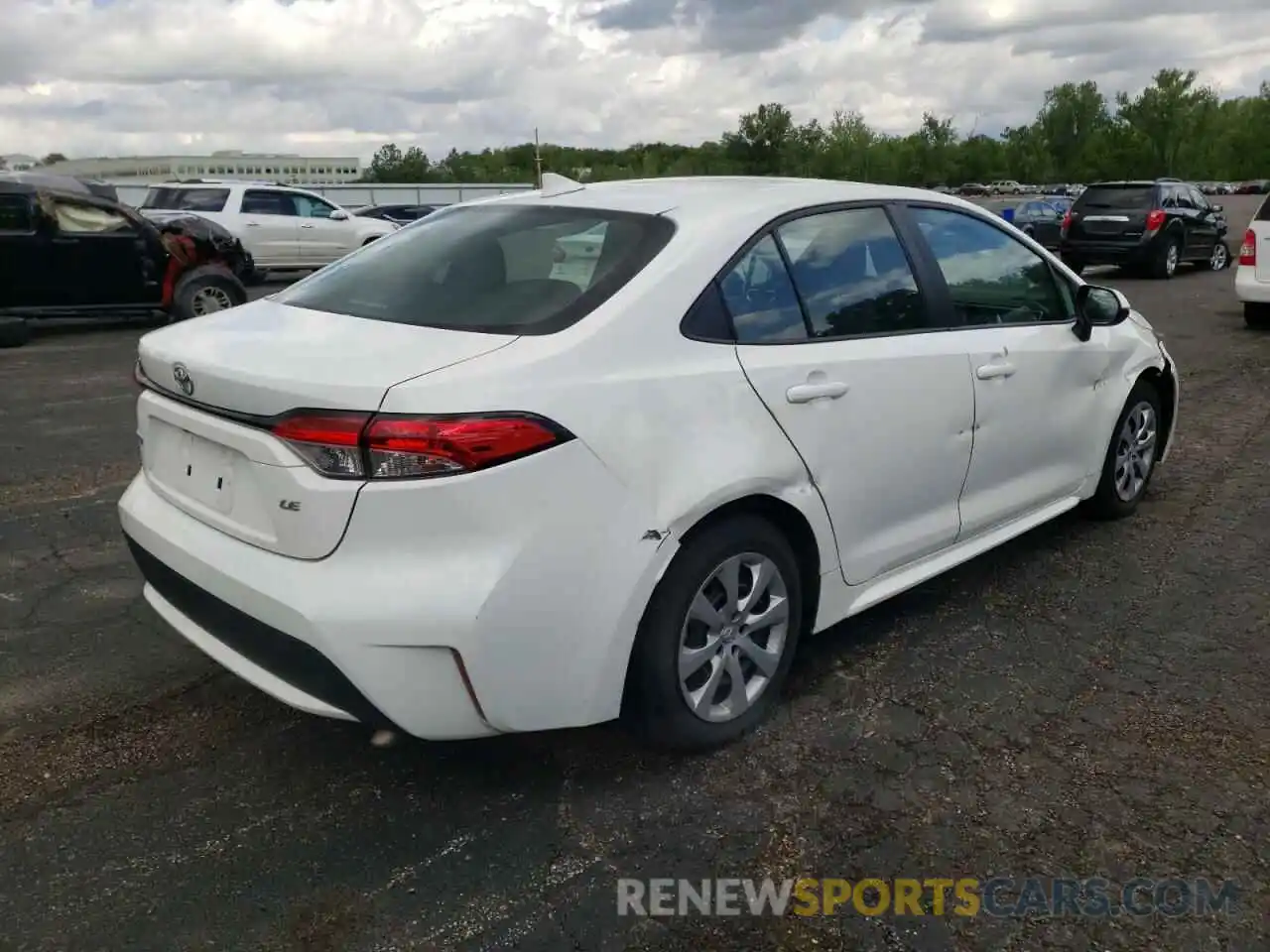 4 Photograph of a damaged car 5YFEPMAE4MP191856 TOYOTA COROLLA 2021