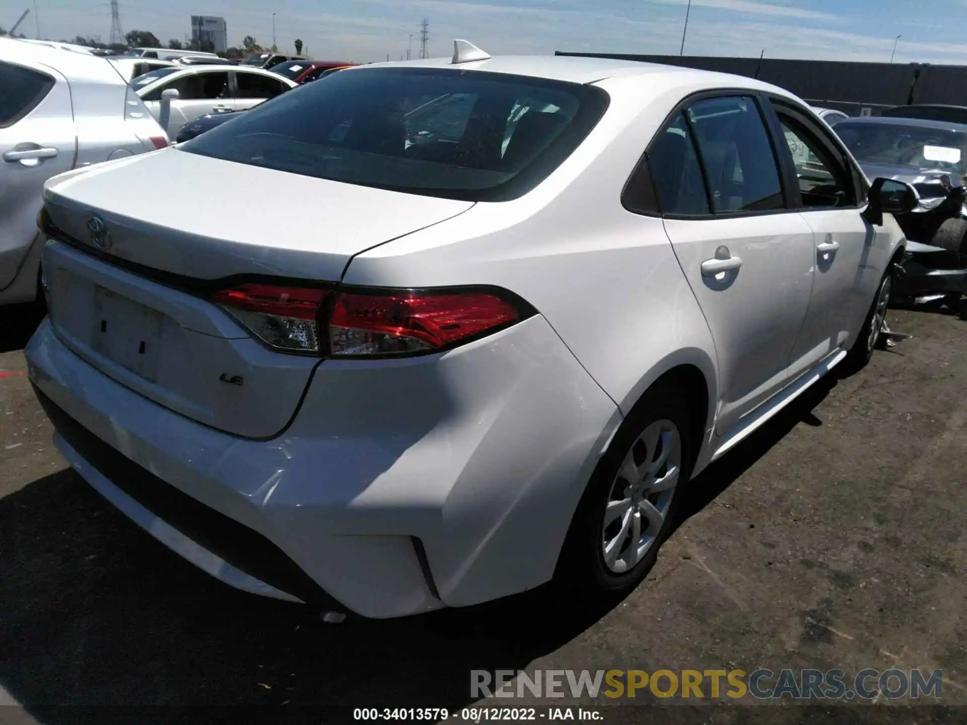 4 Photograph of a damaged car 5YFEPMAE4MP193705 TOYOTA COROLLA 2021