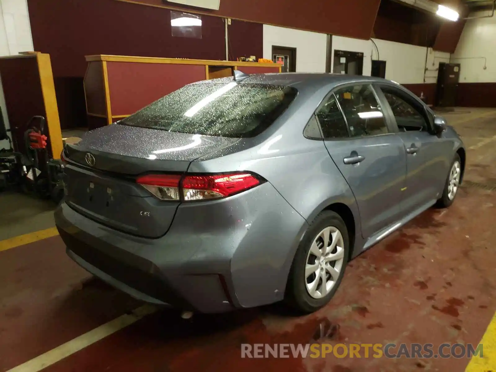 4 Photograph of a damaged car 5YFEPMAE4MP195342 TOYOTA COROLLA 2021