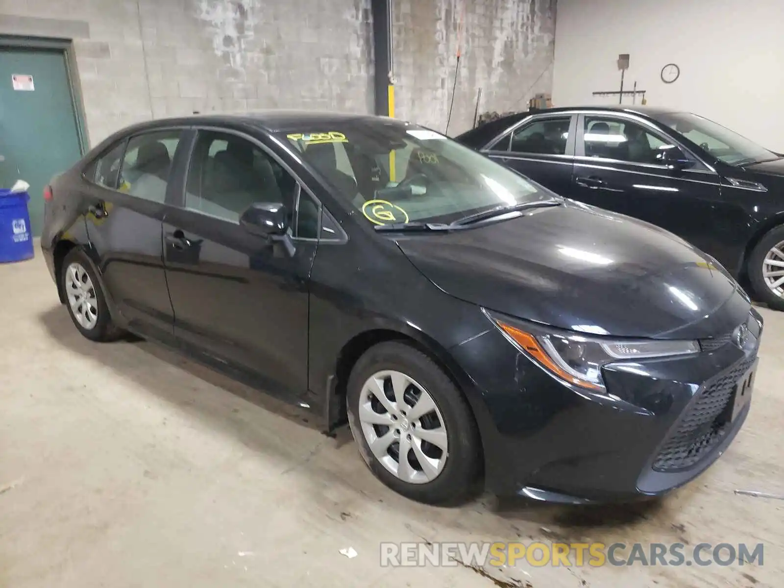 1 Photograph of a damaged car 5YFEPMAE4MP195647 TOYOTA COROLLA 2021